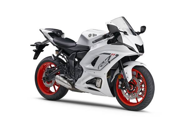 Yamaha YZF-R5 price in India